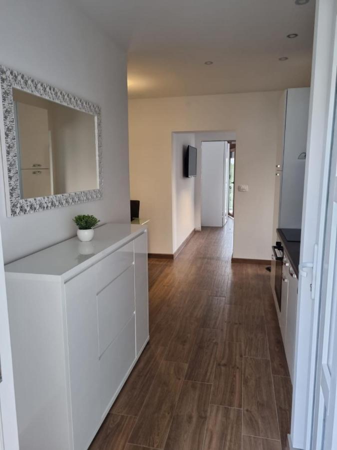 Angel Wing Apartmant Duce Luaran gambar