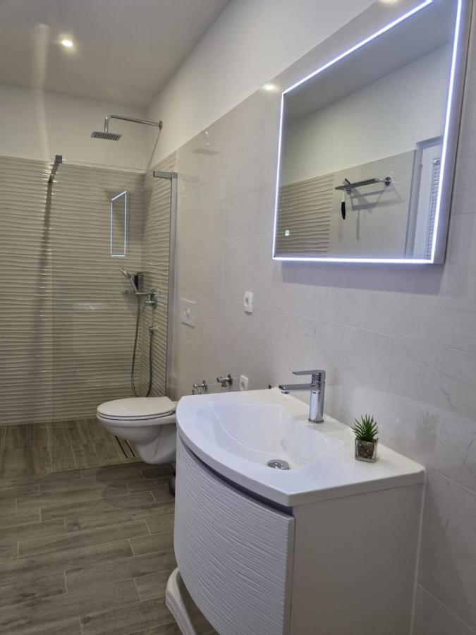 Angel Wing Apartmant Duce Luaran gambar